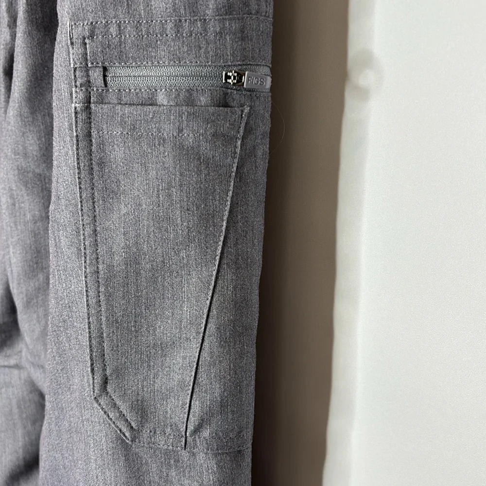 Figs technical men’s scrub pants, size XL, color graphite, in good condition